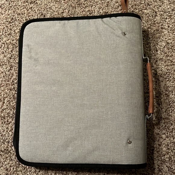 NEW 2” 3-ring Renwick Binder - School Supplies - Picture 6 of 12